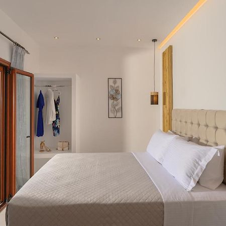 Auster House Santorini Apartment Kamári Exterior foto